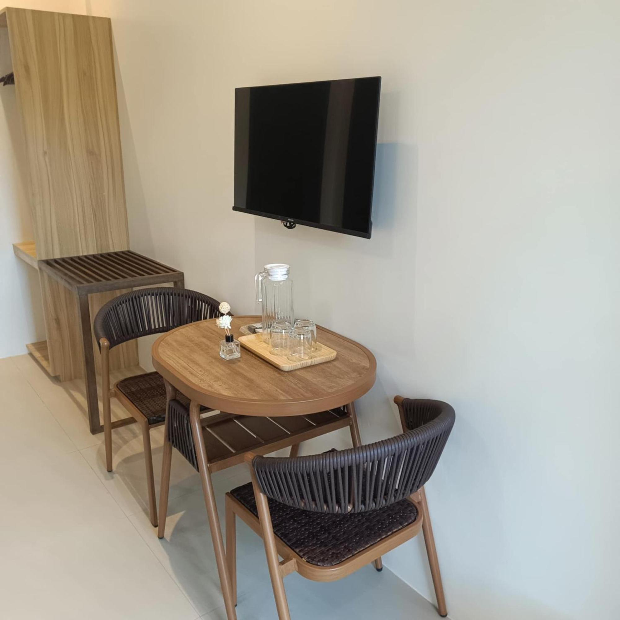 Orchrd Lodge Coron